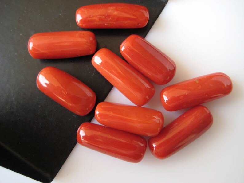 Loose Italian Coral Oval Gemstone Cabochon 14mm To 18mm Approx BB327 2 Pieces Capsule Shaped Natural Coral Smooth Cabochon