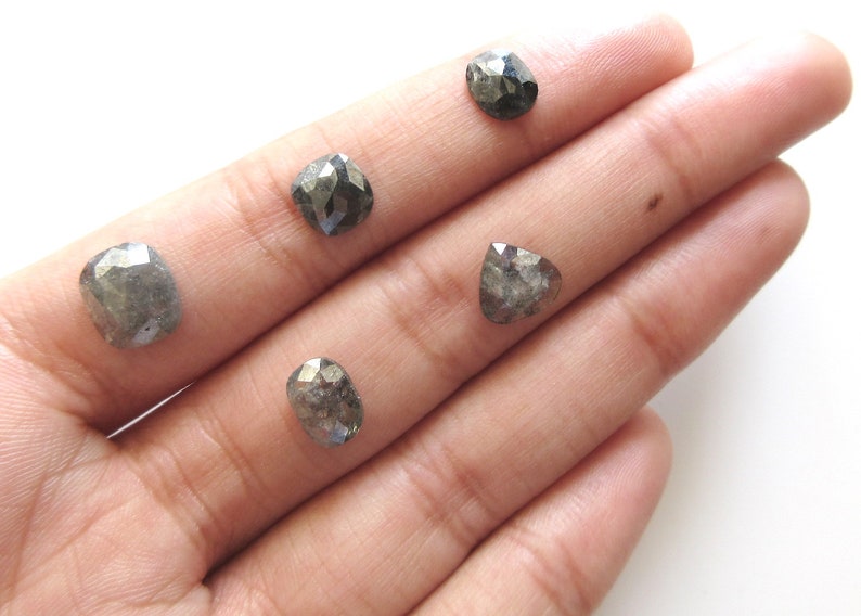 DDS6131 Faceted Diamond Rose Cut For Ring Huge 9.2mm2.10CTW GreyBlack Cushion Shaped Salt And Pepper Rose Cut Diamond Loose Cabochon