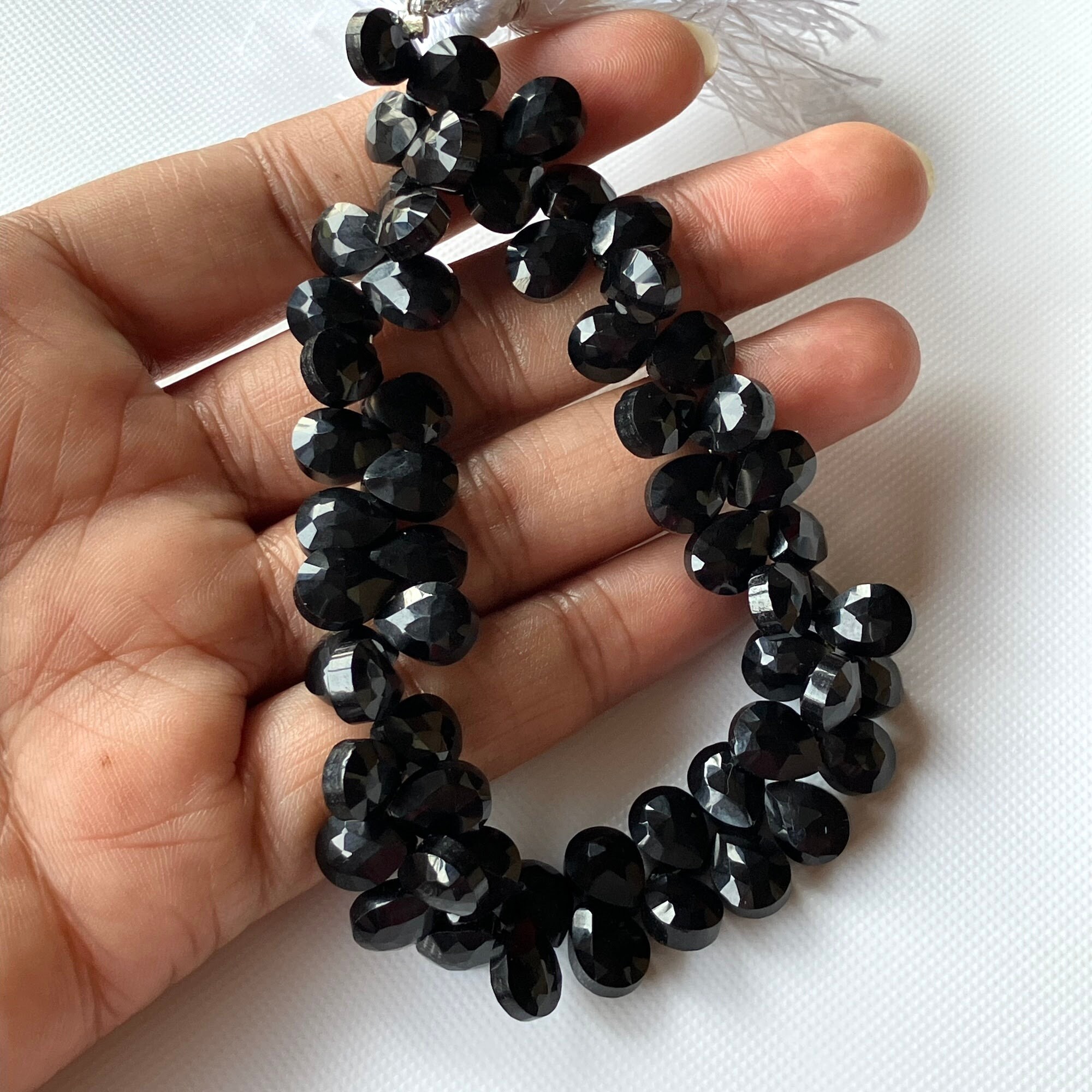 9 mm 天然ブラックオニキス ペアシェイプ ファセット ブリオレット