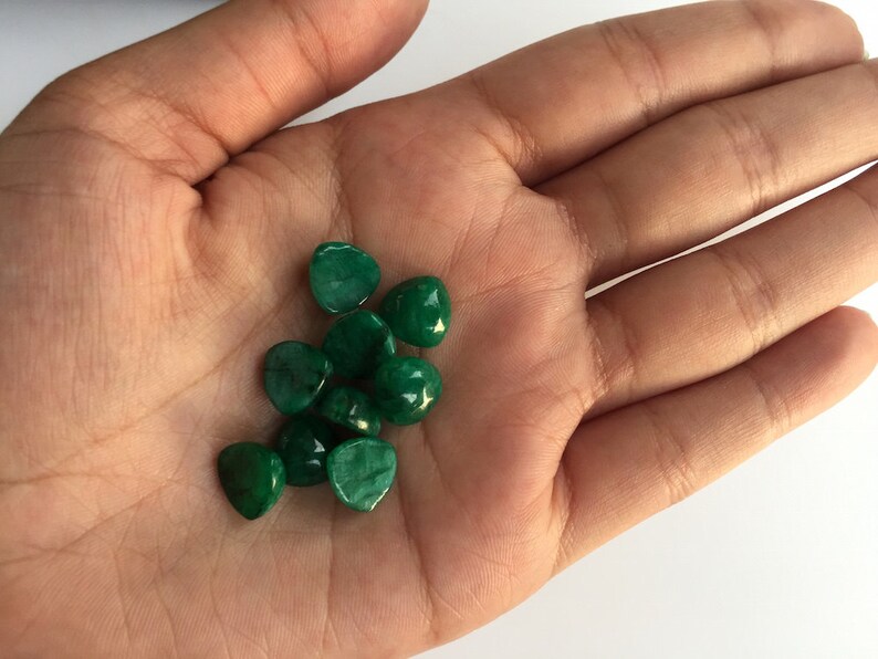 50 Pieces 10x10mm Each Wholesale Green Corundum Trillion Etsy