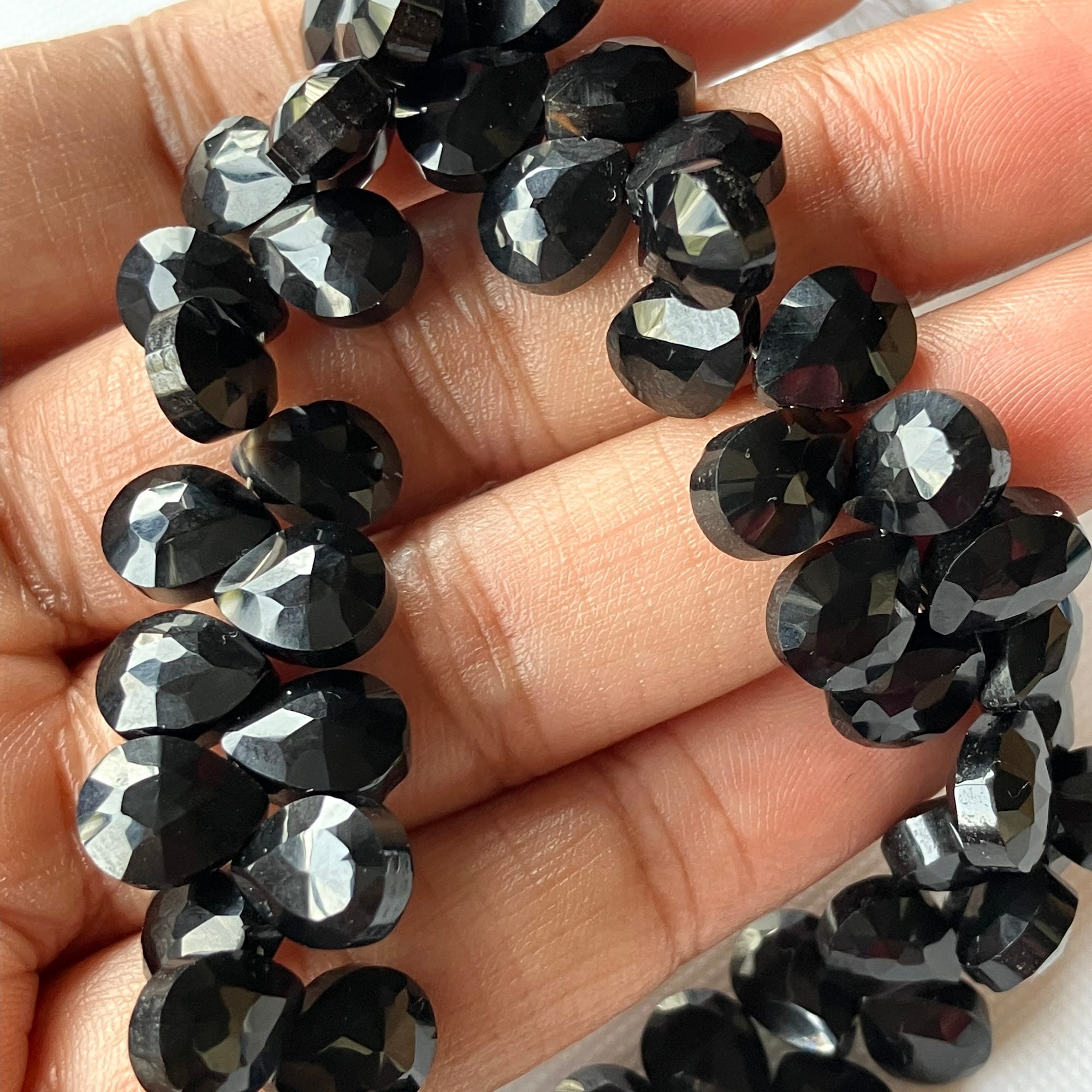 9 mm 天然ブラックオニキス ペアシェイプ ファセット ブリオレット