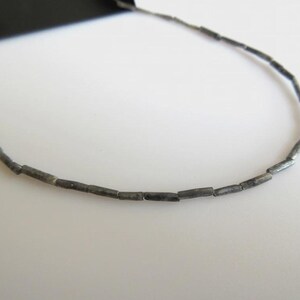 Barras de diamante en bruto gris natural de 16 pulgadas, cuentas de tubo sin cortar, de 2 mm a 5 mm aprox. DDS360