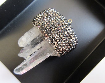 Beautiful Raw Crystal Connector, Crystal Pave Rhinestone Pave, Gemstone Connector, Single Loop 30mm To 40mm, SKU-TC11