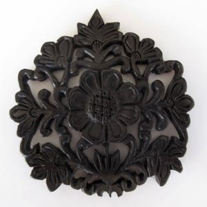 2 or 20 Pcs. Hand Carved Ebony Wood Floral Filigree Pendant Handmade Flower Pattern Pendant Necklace Wood Art And Craft Supplies GDS1046/12