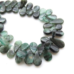 Natural Emerald Briolette Beads, Smooth Emerald Pear Shaped Gemstone Beads, 11-14mm/8-14mm Emerald Beads, Sold As 9&quot; Strand, GDS1334