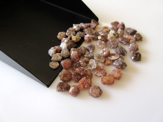 Poussière De Diamant Rouge Naturel 10 Ct - Brut Non Taillé - Lot Pour Collection Ou Création