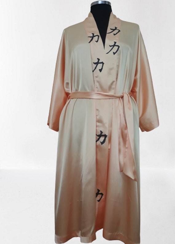 Bata de saten de gran tamano kimono bata de color melocoton kimono de geisha pintado a mano Etsy Espana