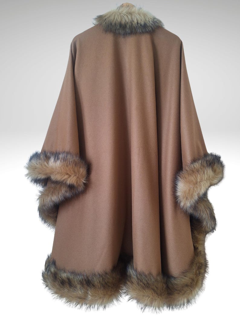 Alpaca Cashmere moca brown Poncho with Fox Fur – Plus Size Cape, Handmade Brown Winter Wrap, One Size Fits All Cloak, Warm Shawl Coat