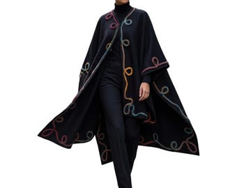 Cashmere Long Cape, Poncho von Artisan Cord Verschönerung- One of a Kind -Wearable Art-