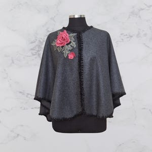 Perfect for all seasons, this Alpaca capelete  is lightweight enough for summer evenings yet cozy enough to keep you warm in winter.