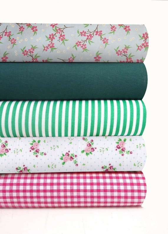 Pile Di Quarti Grassi Immagine Stock. Immagine Di Trapunte - 7120815 - Foto 1