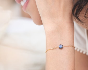 CROATIA Bracelet 14k Gold-Filled with natural Labradorite, Pearl bracelet, Labradorite bracelet