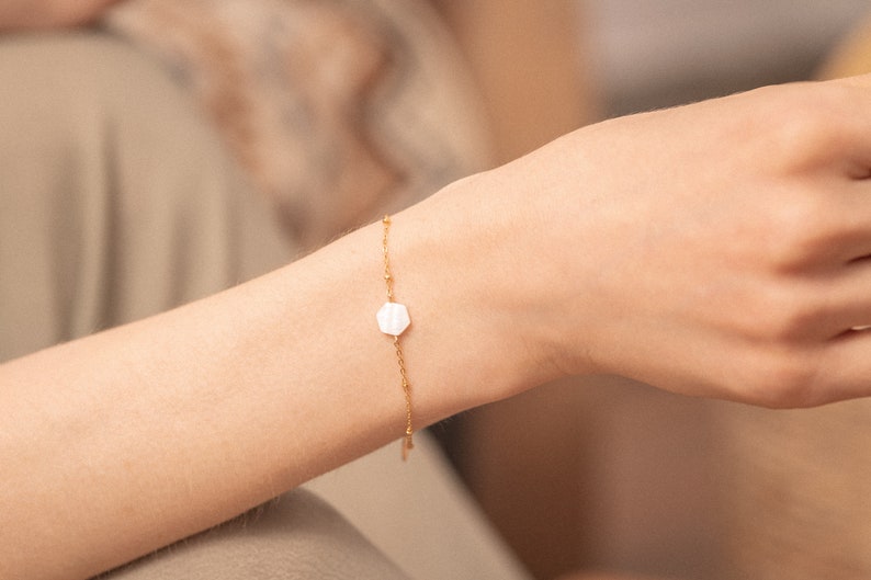 TAHITI Bracelet in 14k Gold-Filled with hexagonal white mother-of-pearl, elegant nacre Gold-Filled wedding bracelet image 2