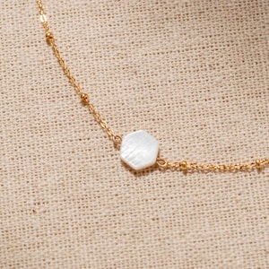 TAHITI Bracelet in 14k Gold-Filled with hexagonal white mother-of-pearl, elegant nacre Gold-Filled wedding bracelet image 3