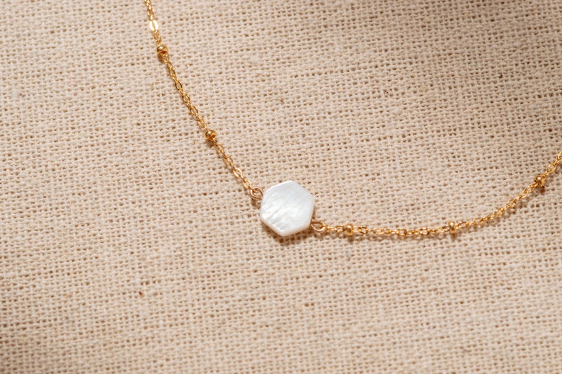 TAHITI Bracelet in 14k Gold-Filled with hexagonal white mother-of-pearl, elegant nacre Gold-Filled wedding bracelet image 3