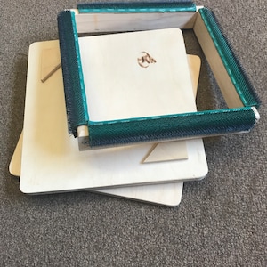 10&quot; Punch Needle Frame on Lazy Susan Base