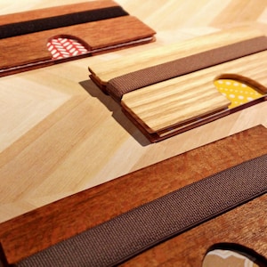 Holz Visitenkartenetui | CORDOVA S - erweiterbare Holzkiste - personalisiertes Accessoire mit Gravur für Business, Netzwerken, Einschulung Geschenk
