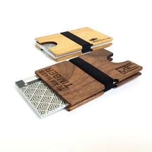 Gravierte Holz Visitenkartenhalter | CORDOVA W - Personalisierbar und erweiterbar Banding Holz Etui - Geschenke für Büro, Corporate + Onboarden