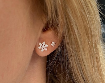 Snowflake Stud Earrings Ski Gift, Skiing Gift Winter Inspired Earrings, Ski Lover Snow Gift, Snowflake Earrings, Snowflake Gift for Skier