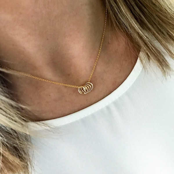 Five Gold Rings Necklace, 5 Circle Necklace, 14k Gold Filled Jewellery, Circle Charm Necklace 50th Gift, Sister Gift With Meaning Family