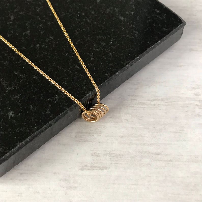 Five Gold Ring Necklace 5 Circle Necklace 14k Gold Filled Etsy
