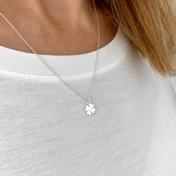 Silver Clover Leaf Necklace, Lucky Charm Jewellery Four Leaf Clover Pendant, Lucky Charm Necklace Gift, Lucky Gift Necklace, Good Luck Gift