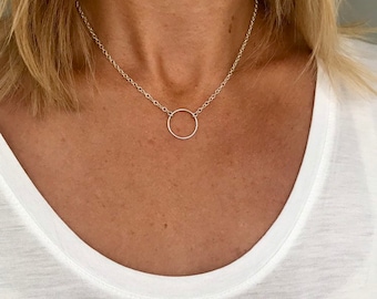 Sterling Silver Circle Necklace, Dainty Circle Jewellery, Eternity Jewellery Round Charm Necklace Charm Karma, Family Circle Necklace