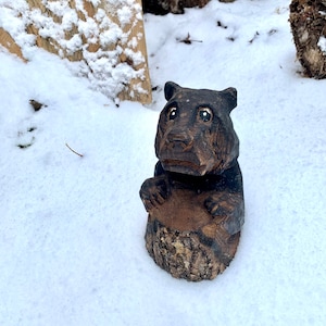 Chainsaw carved bear