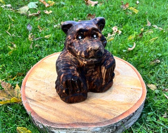 Chainsaw carved bear