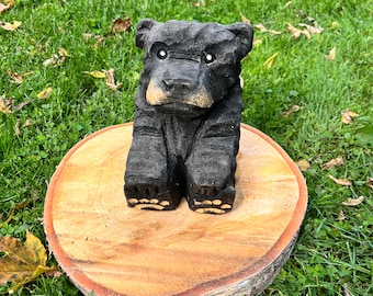 Chainsaw carved black bear