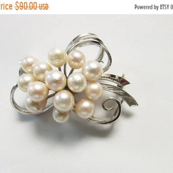 Vintage Pearl Brooch - Etsy