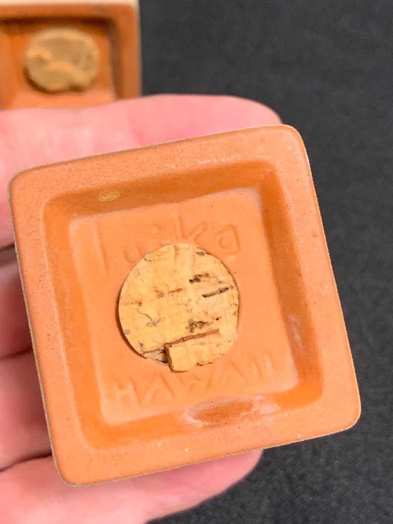Vintage Hawaiian Tiki salt pepper shakers luika hawaii pottery