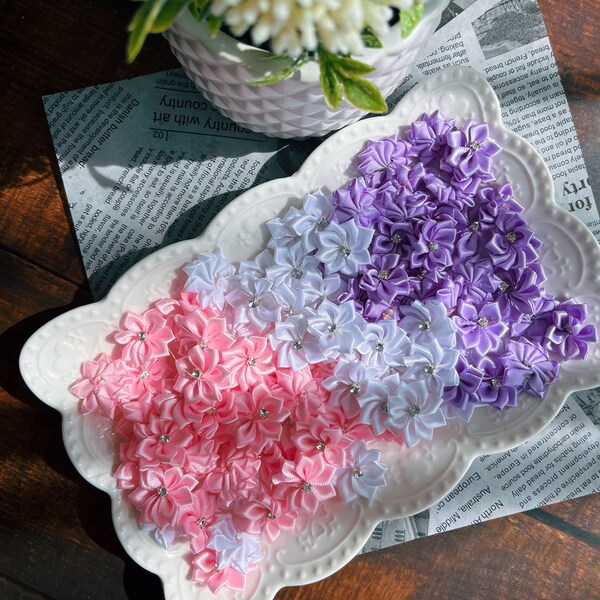 10 mini fleurs en polyester ; Fleur faite main bricolage avec corne en diamant ; accessoires vestimentaires;