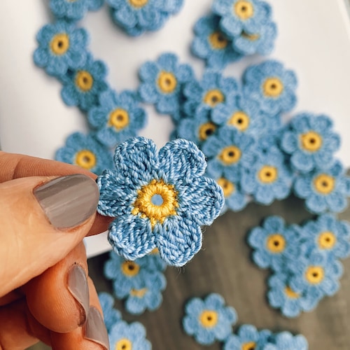 10 small Forget me not flower applique, scrapbook supplies journal kit, card making, wedding decoration, wrapping, diy art and crafts, gift
