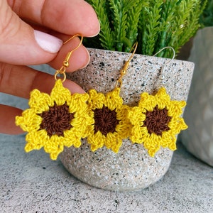 Boucles d’oreilles au crochet Minuscules Tournesols; Bijoux tournesols; cadeau pour elle