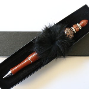 Stylo perlé, accessoires de bureau, agendas 2024, stylo tendance, stylo à encre, stylo orné de cristaux et de fourrure, article neuf