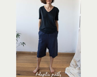 Unisex outfit - 2 pieces - baggy hemp shorts and organic t-shirt | Minimalist ethical clothing by Haptic Path