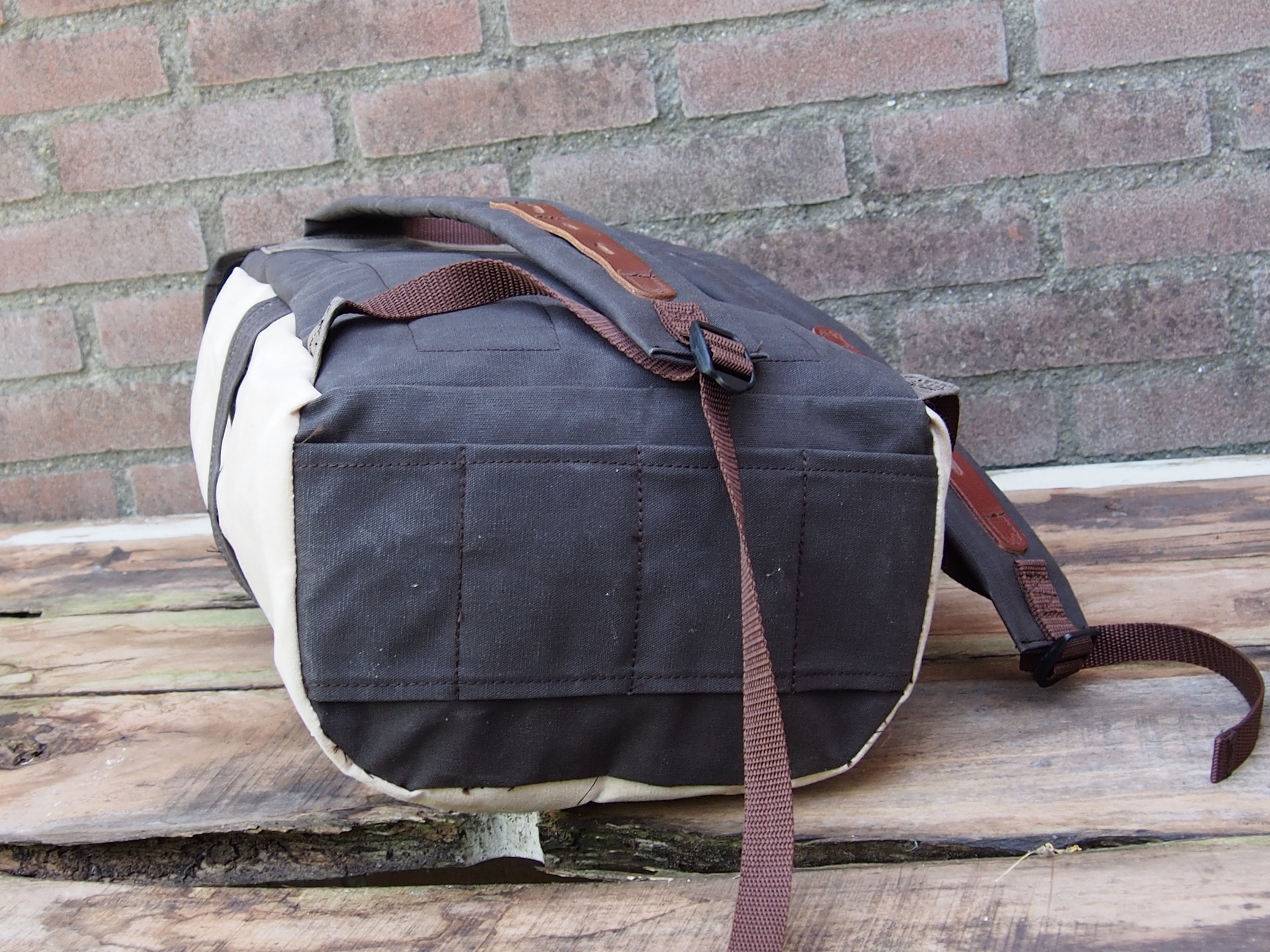 Bushcraft Canvas Backpack 30L capacity, A heavy duty waxed canvas