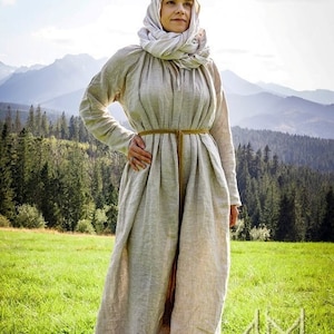 Linen Pskov underdress with pleated neckline, Birka underdress, Viking dress