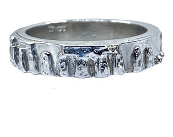 5mm wide Heavy Silver Stonehenge Standing Stones Ring - UK / AUS sizes