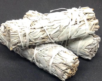 3 palitos para hacer manchas de salvia blanca de California.