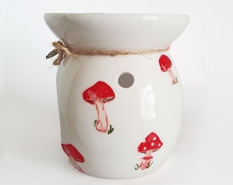 Toadstool Oil Burner, Fairytale Forest Inspired Wax Warmer, Fly Agaric Mushrooms Wax Melter, Housewarming Gift, Witchy Homeware, Halloween