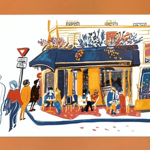 Puede incluir: Una ilustraci&oacute;n pintada a mano de un caf&eacute; parisino con un toldo azul y la palabra "Comte" escrita en &eacute;l. El caf&eacute; est&aacute; lleno de gente sentada en mesas y disfrutando del caf&eacute;. La ilustraci&oacute;n est&aacute; hecha en un estilo colorido y caprichoso.