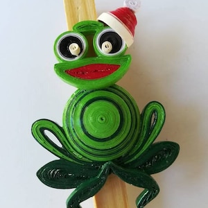 Christmas Frog Paper Quill Ornament, Frog Santa Claus, Holiday Home Magnet, Frog on Clothespin, Xmas Gift Idea, Paper Quilled Tree Ornament