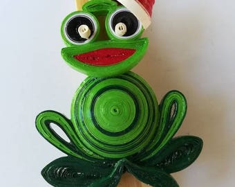 Christmas Frog Paper Quill Ornament, Frog Santa Claus, Holiday Home Magnet, Frog on Clothespin, Xmas Gift Idea, Paper Quilled Tree Ornament