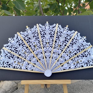 Ventaglio di carta di bambù con decorazione da parete realizzata con quilling, ventaglio di carta bianca con mandala, arte 3D ideale per incorniciare, regalo a sorpresa unico, design boho, fatto a mano