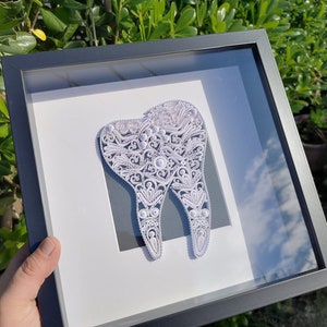 Mandala di denti bianchi con quilling, regalo per decorazioni da parete con denti, idee per quilling incorniciate, arte con carta raffigurante l'anatomia dei denti, regalo per assistente dentale, quilling