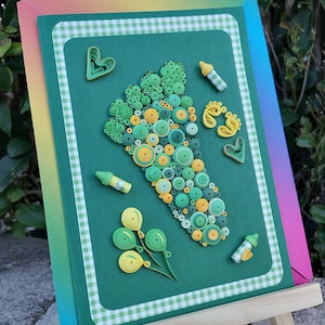 Biglietto di quilling per neonato, biglietto di carta fatto a mano, disegno del piede quilling, biglietto di congratulazioni, adorabile creazione di quilling, biglietto di congratulazioni