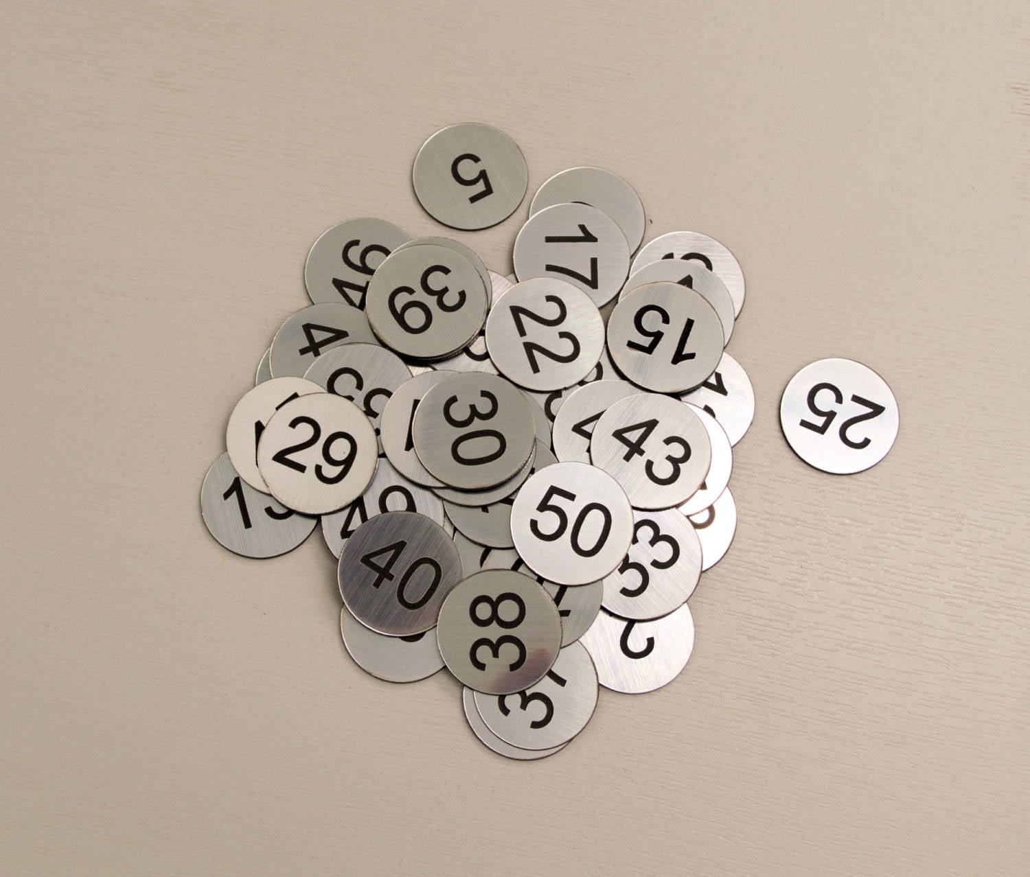 Lock table. Параметрические гравировка на таблице. number sign for tables.