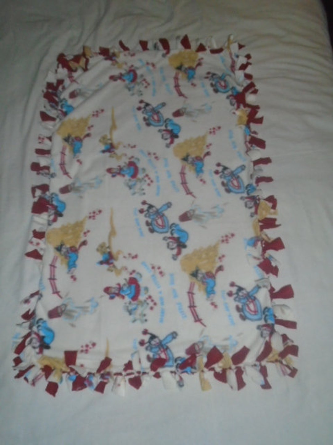 Colorful Nursery Rhyme Print Double Sided Hand Tied Fleece Rag Toddler / Baby Blanket Brand New